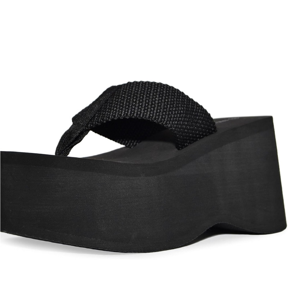Charlotte Russe platform wedge sandals 🩴 - Picture 2 of 3